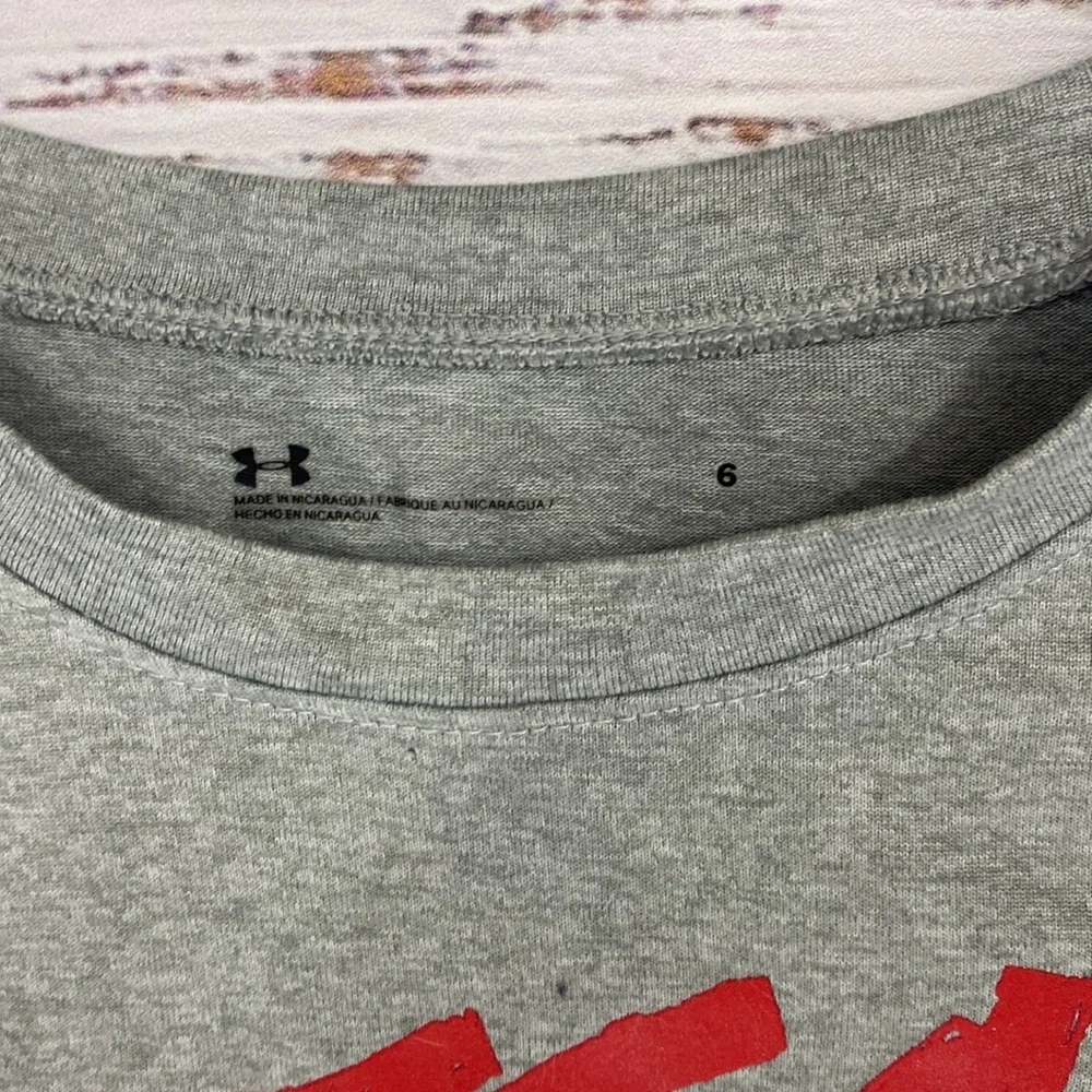 Under Armour Shirt Size 6